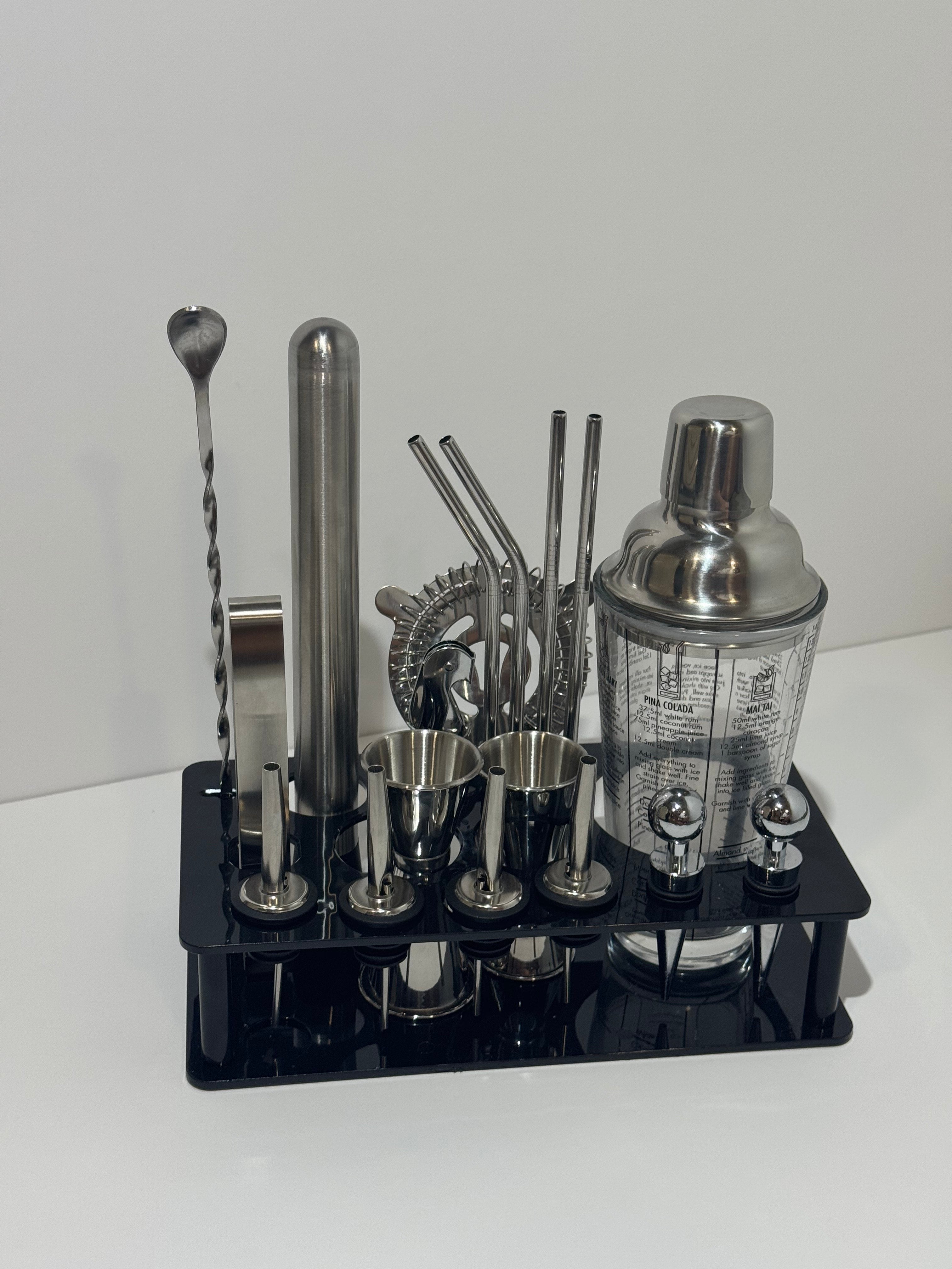 Bar Tool Set - 18 Pieces